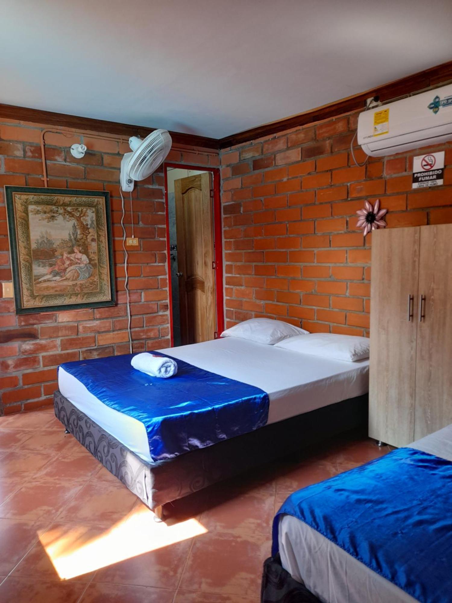 Hotel Boutique Los Gentiles Santa Fe de Antioquia Ruang foto