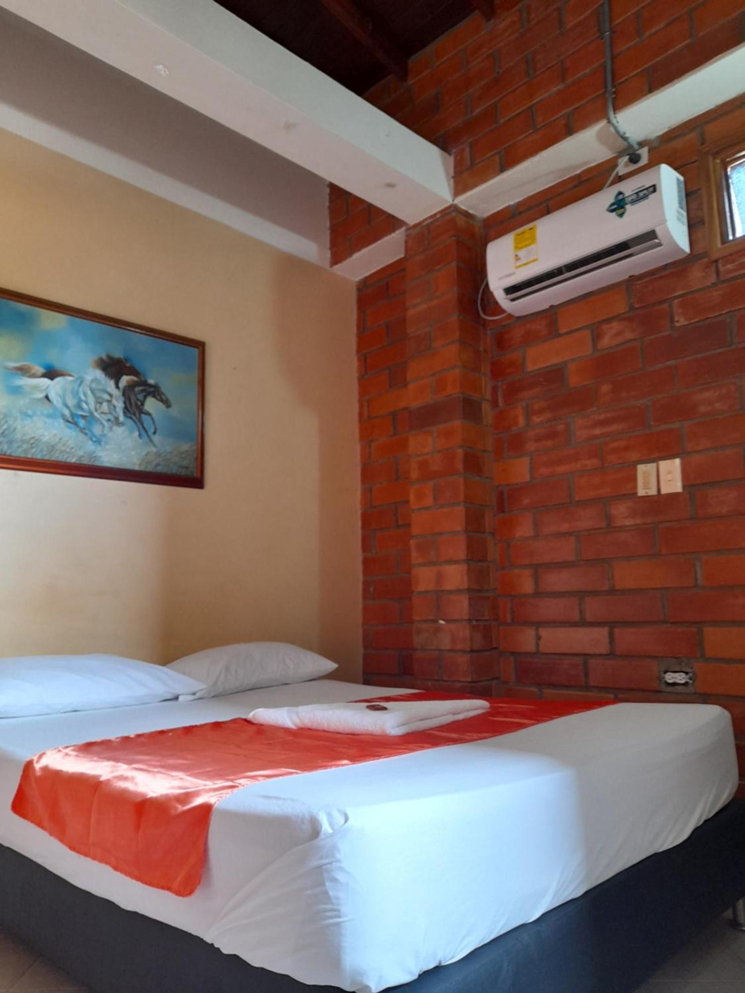 Hotel Boutique Los Gentiles Santa Fe de Antioquia Ruang foto